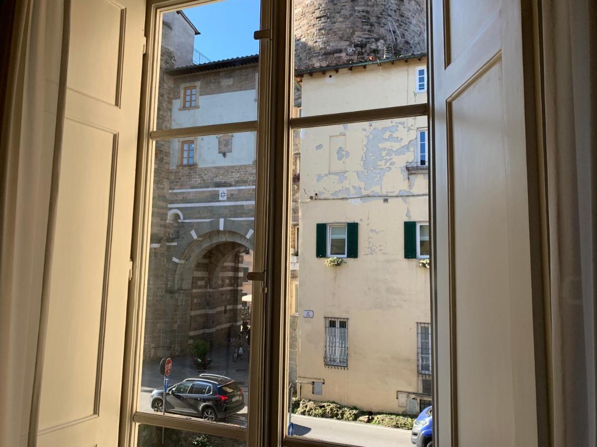 La Terrazza Di Via Elisa Bed & Breakfast ลุคคา ภายนอก รูปภาพ